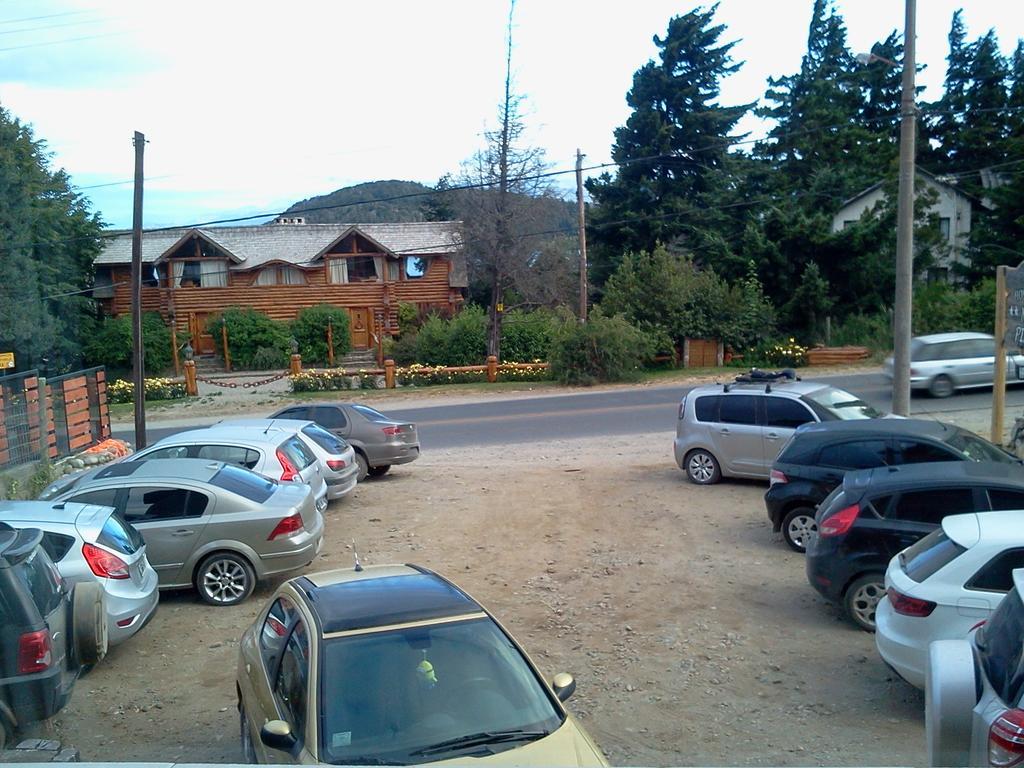 Hosteria Nuevo Pinar San Carlos de Bariloche Exterior photo
