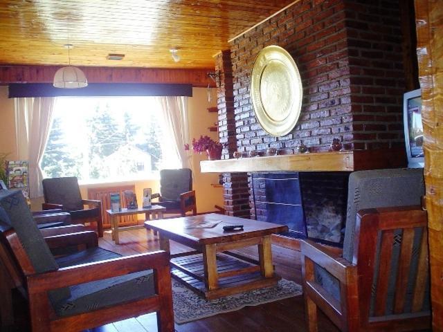 Hosteria Nuevo Pinar San Carlos de Bariloche Exterior photo