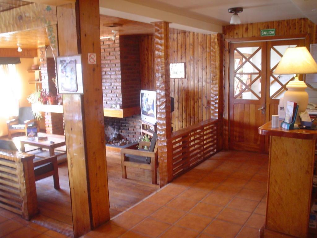 Hosteria Nuevo Pinar San Carlos de Bariloche Exterior photo