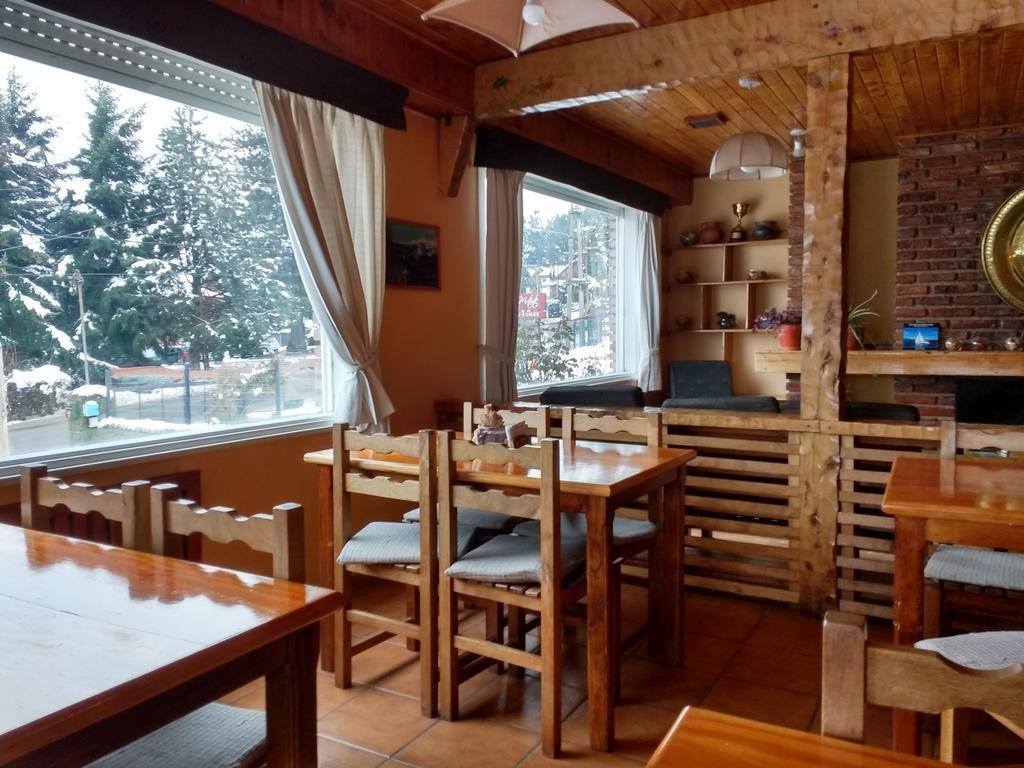 Hosteria Nuevo Pinar San Carlos de Bariloche Exterior photo